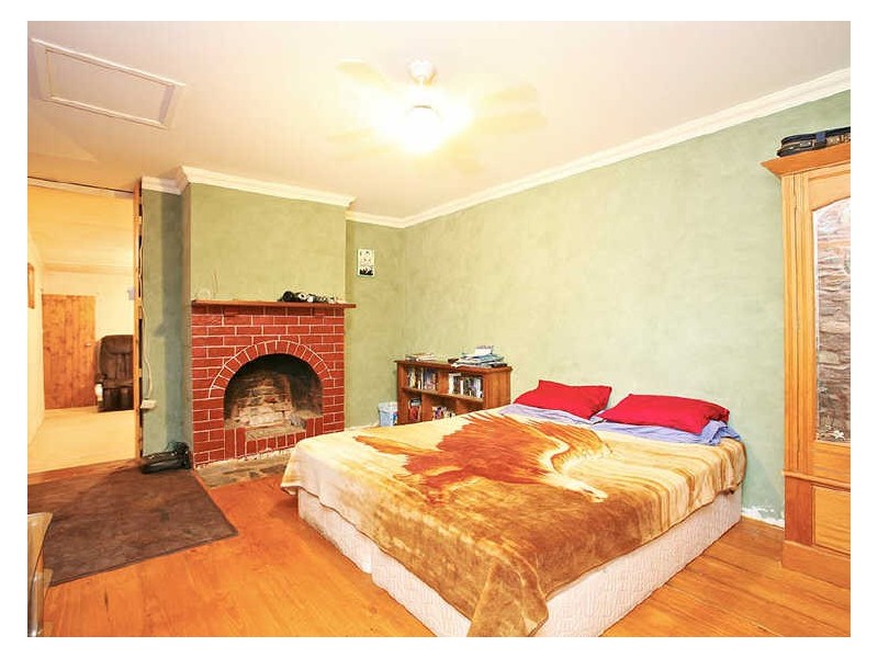 13 Kingston Street, Burra SA 5417