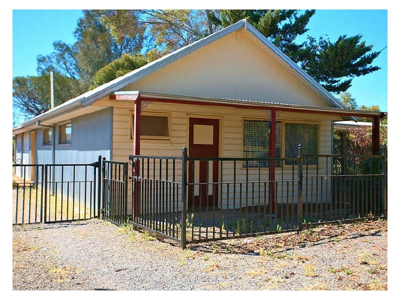 13 Kingston Street, Burra SA 5417