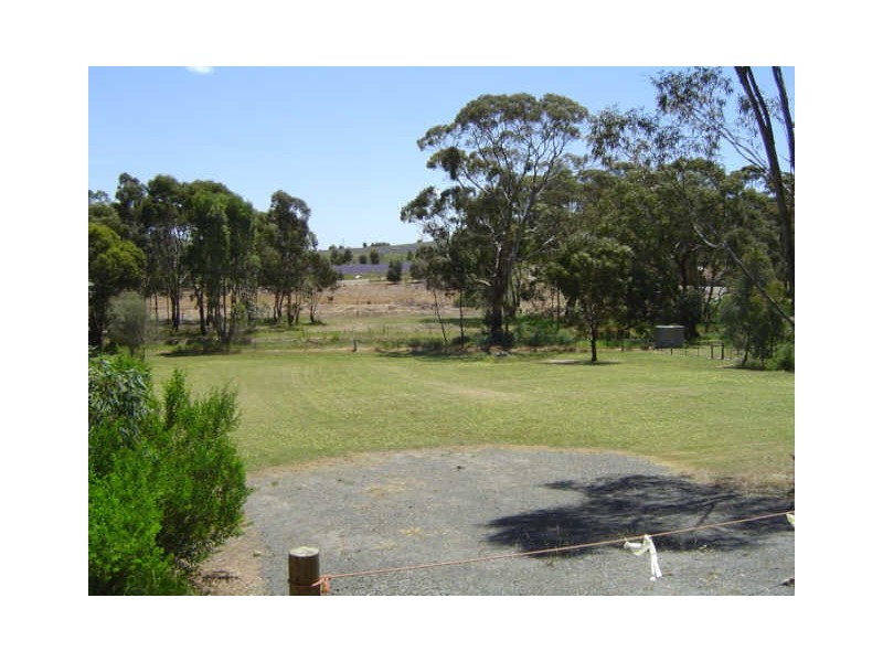 101 White Hut Road, Clare SA 5453