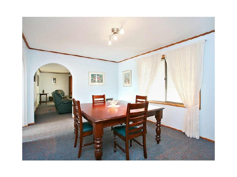 10 Hartley Road, Clare SA 5453