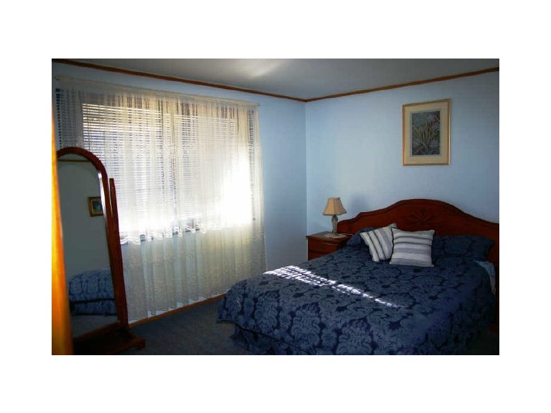 10 Hartley Road, Clare SA 5453