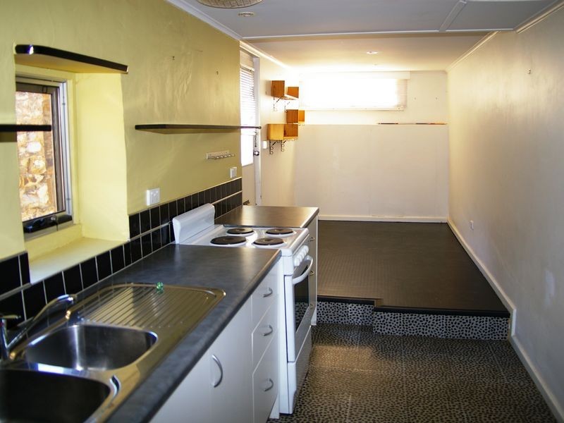 6 Helston Street, Burra SA 5417