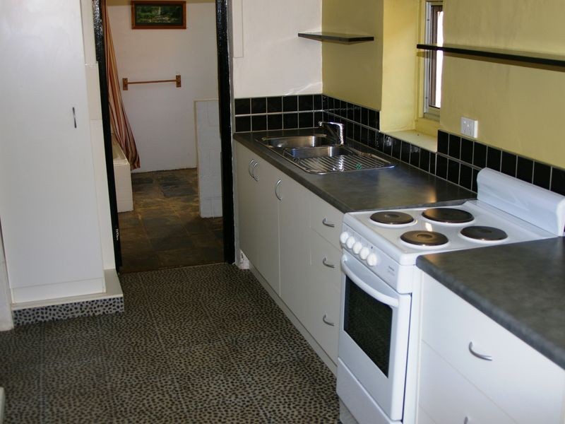 6 Helston Street, Burra SA 5417