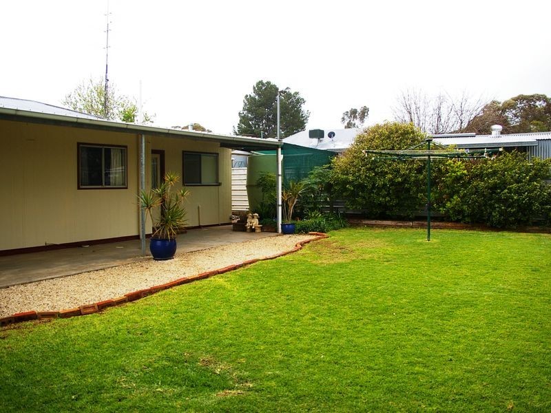 2 Wakefield Street, Blyth SA 5462