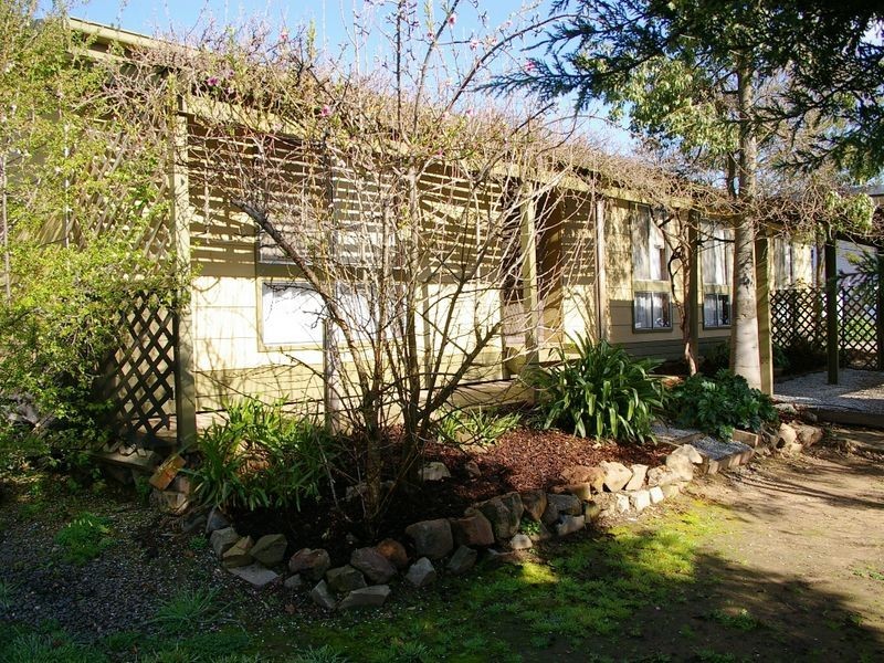 1 Arthur Street, Clare SA 5453