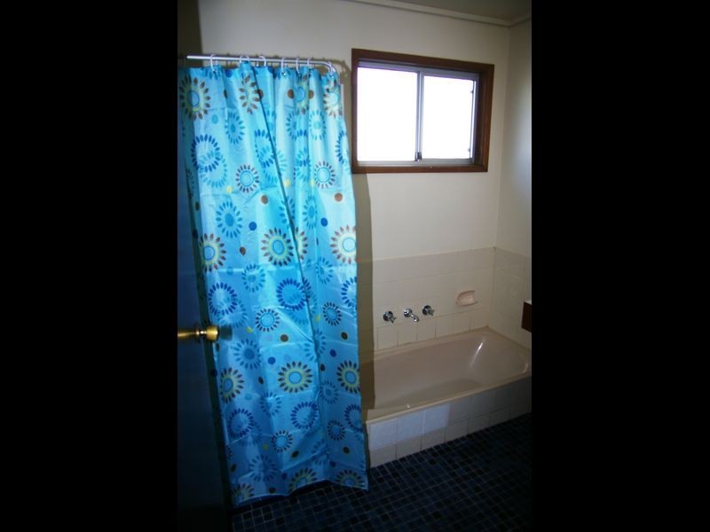 1 Arthur Street, Clare SA 5453