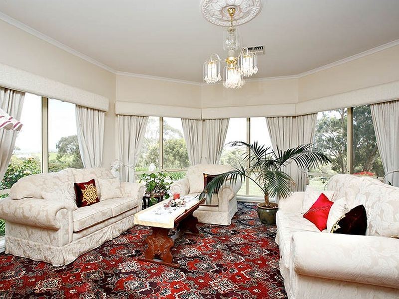 Blockers Road, Clare SA 5453
