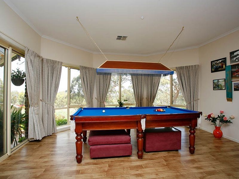 Blockers Road, Clare SA 5453