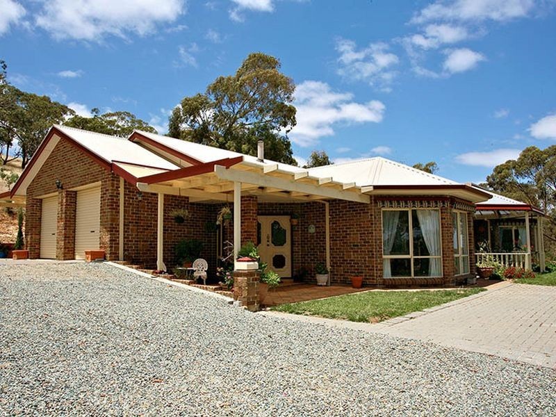 Blockers Road, Clare SA 5453