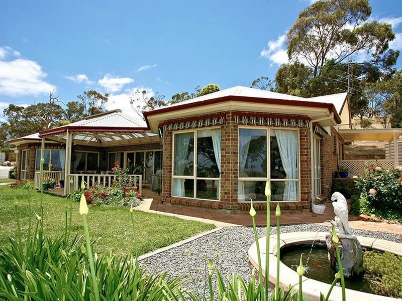 Blockers Road, Clare SA 5453