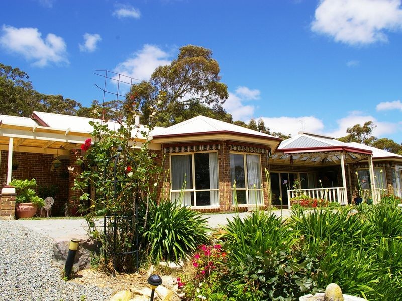 Blockers Road, Clare SA 5453