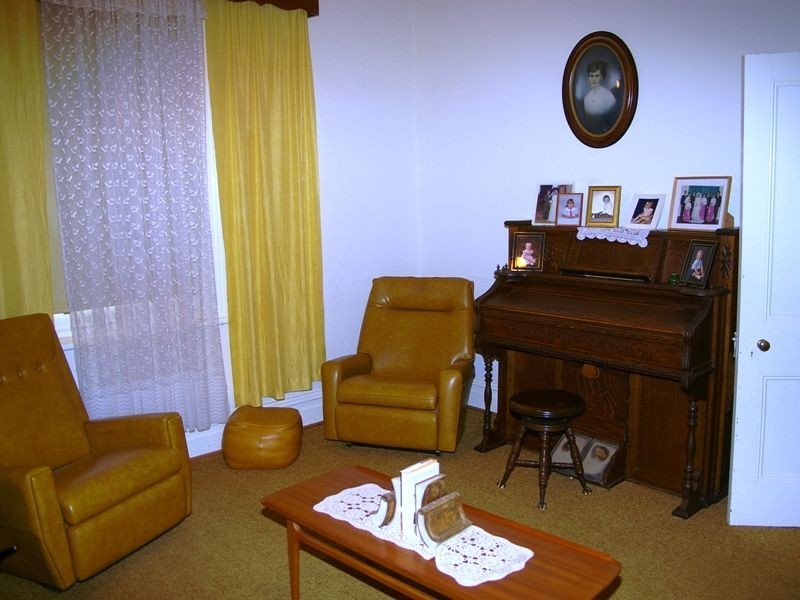 16 Gloucester Road, Jamestown SA 5491
