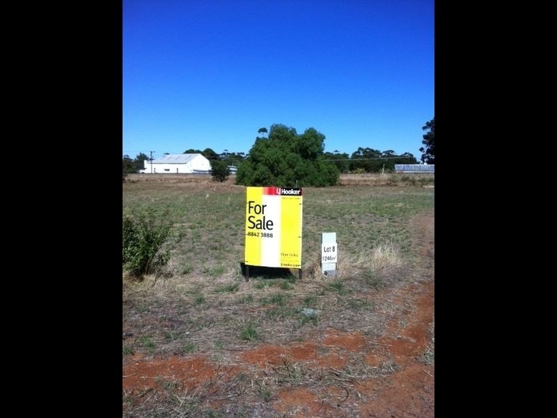 8 East Terrace, Farrell Flat SA 5416