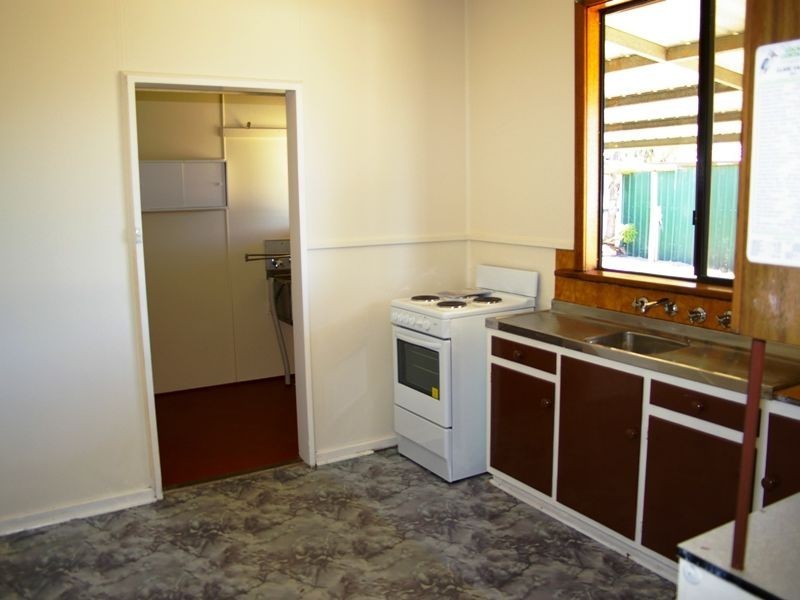 2 Pattullo Avenue, Clare SA 5453