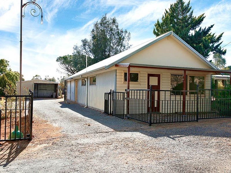 13 Kingston Street, Burra SA 5417