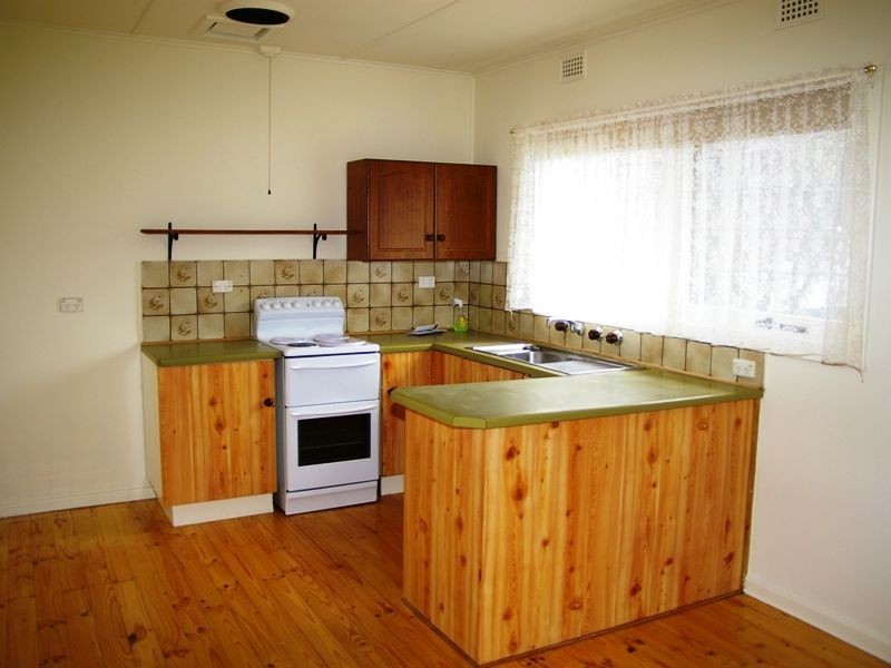 23 Pattullo Avenue, Clare SA 5453