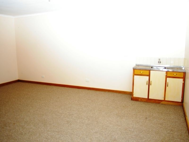 23 Pattullo Avenue, Clare SA 5453