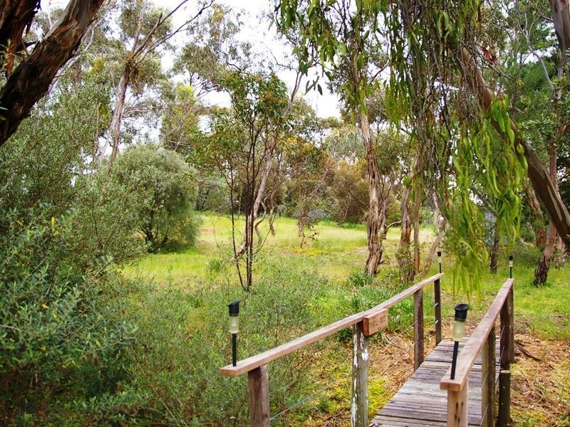 12 Adelaide North Road, Watervale SA 5452