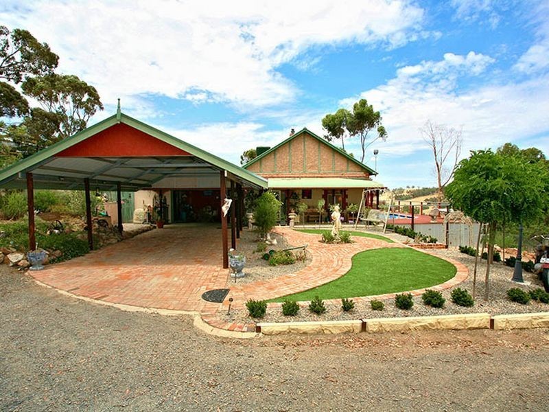 St Vincent’s Road, Watervale SA 5452