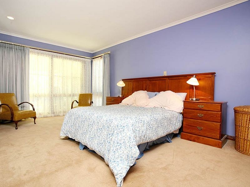 27 Daly Street, Clare SA 5453