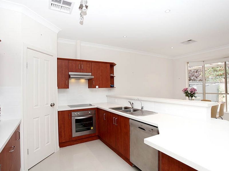 8B Wright Place, Clare SA 5453