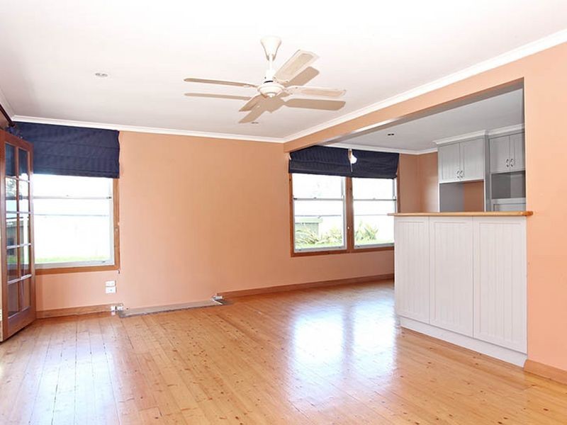 28 Kelly Street, Clare SA 5453