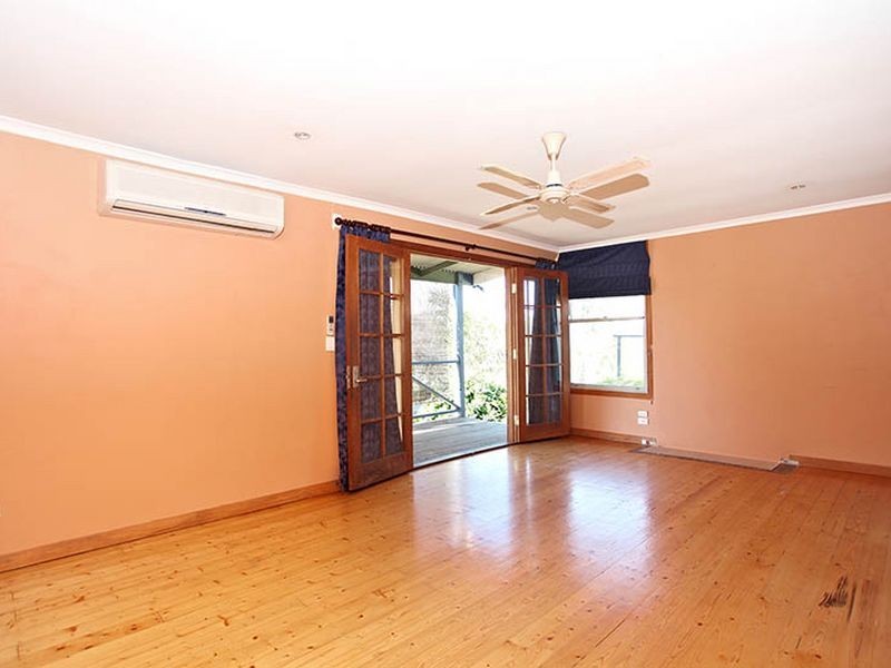 28 Kelly Street, Clare SA 5453