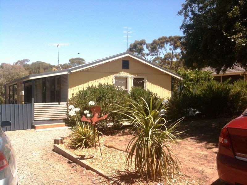 28 Kelly Street, Clare SA 5453