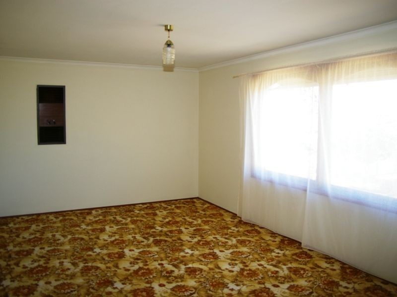 16 Burnie Street, Blyth SA 5462