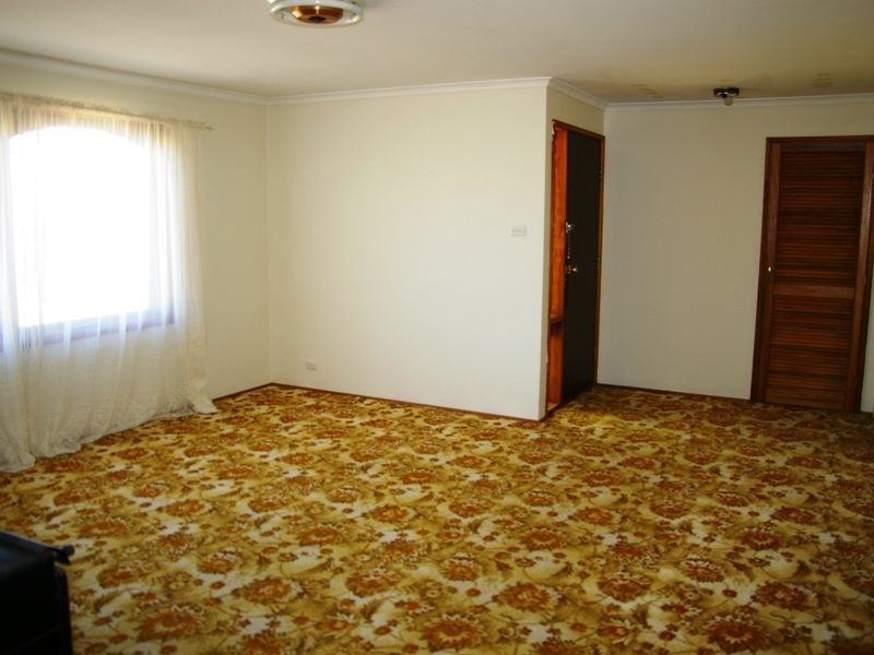 16 Burnie Street, Blyth SA 5462