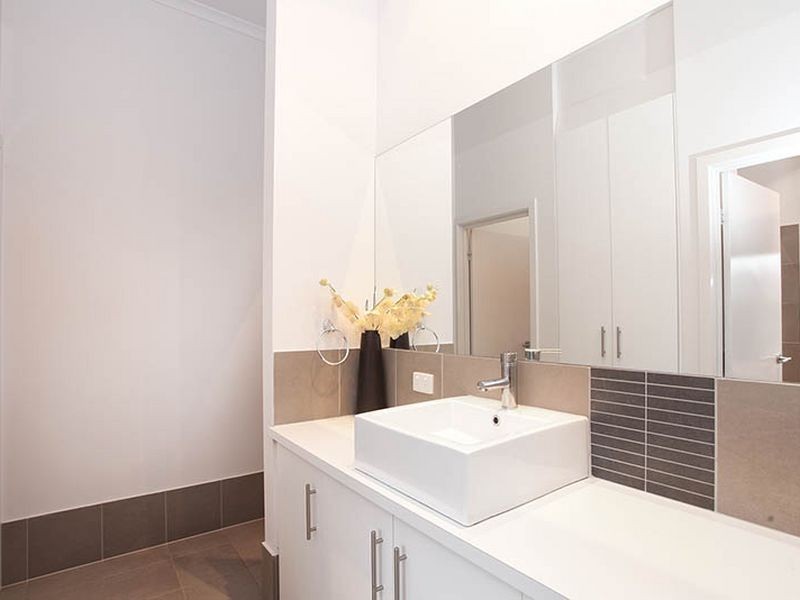 21 Trezise Way, Clare SA 5453