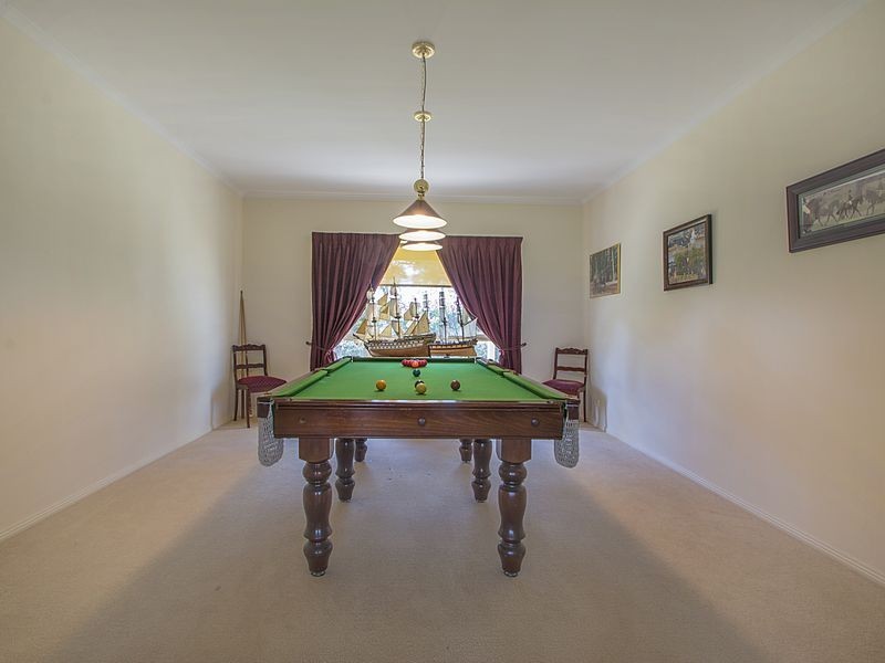 32 Hubbe Road, Clare SA 5453