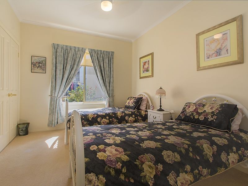 32 Hubbe Road, Clare SA 5453