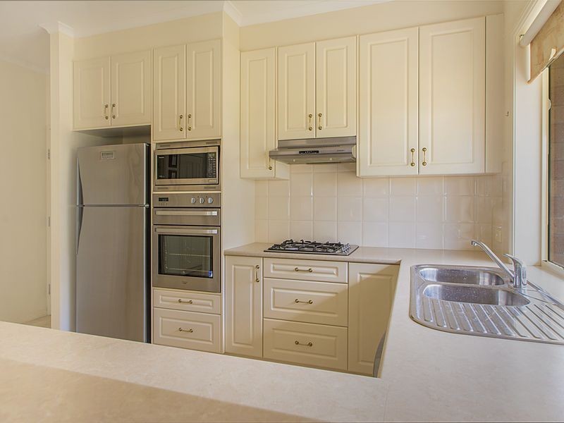 32 Hubbe Road, Clare SA 5453