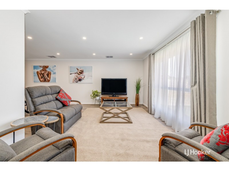 72 Balmoral Circuit, Blakeview SA 5114