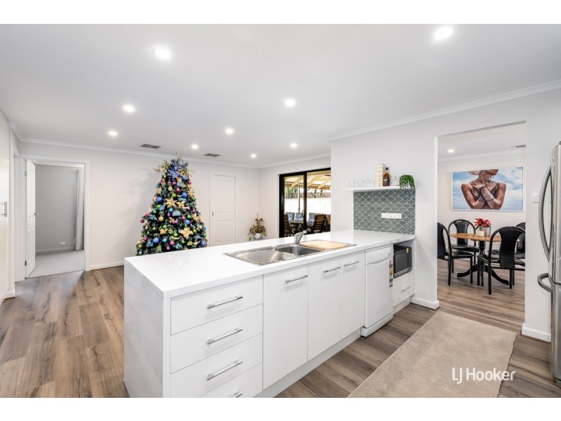 72 Balmoral Circuit, Blakeview SA 5114