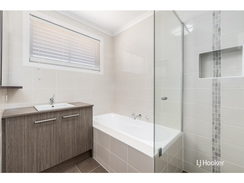 72 Balmoral Circuit, Blakeview SA 5114