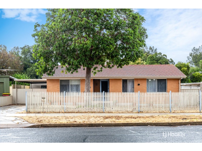 152 McKenzie Road, Elizabeth Downs SA 5113