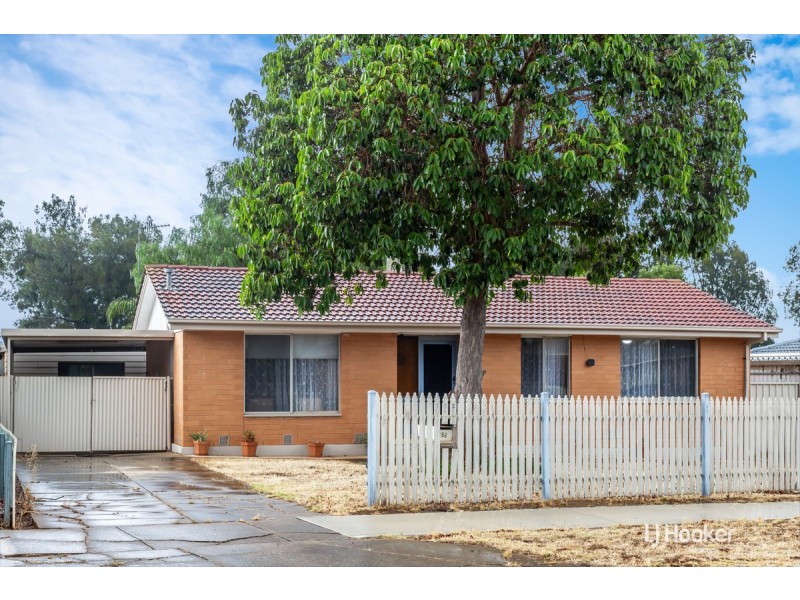 152 McKenzie Road, Elizabeth Downs SA 5113