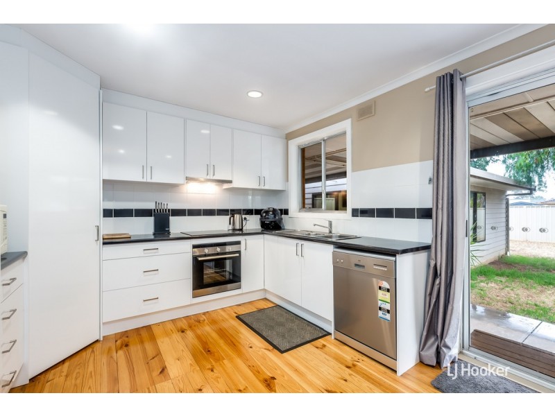 152 McKenzie Road, Elizabeth Downs SA 5113