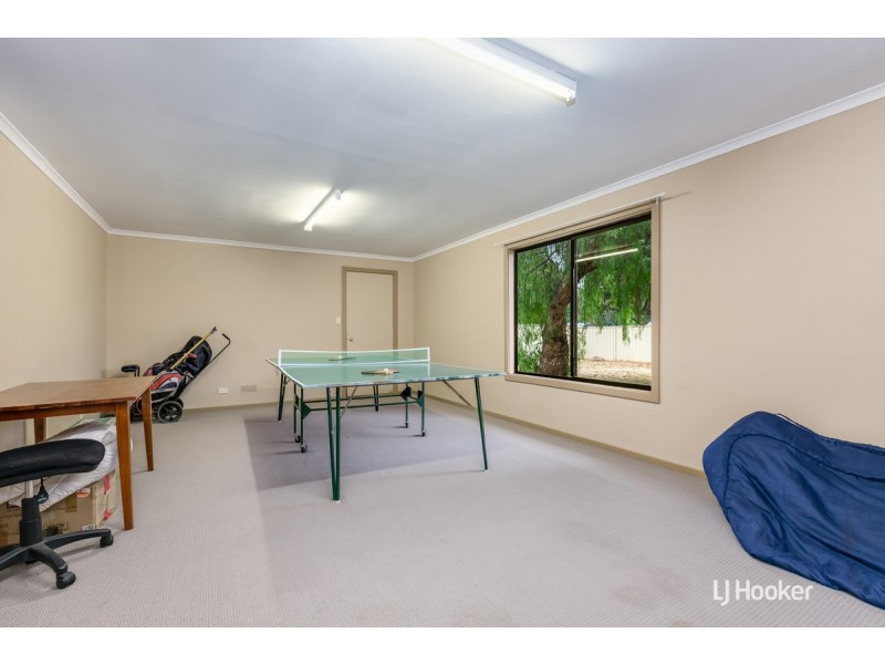 152 McKenzie Road, Elizabeth Downs SA 5113