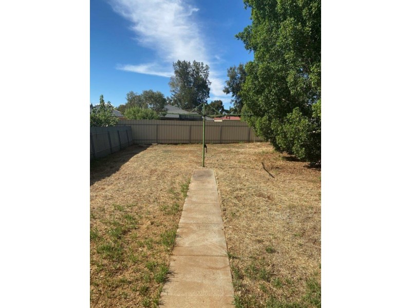 17 Burdell Street, Elizabeth Downs SA 5113