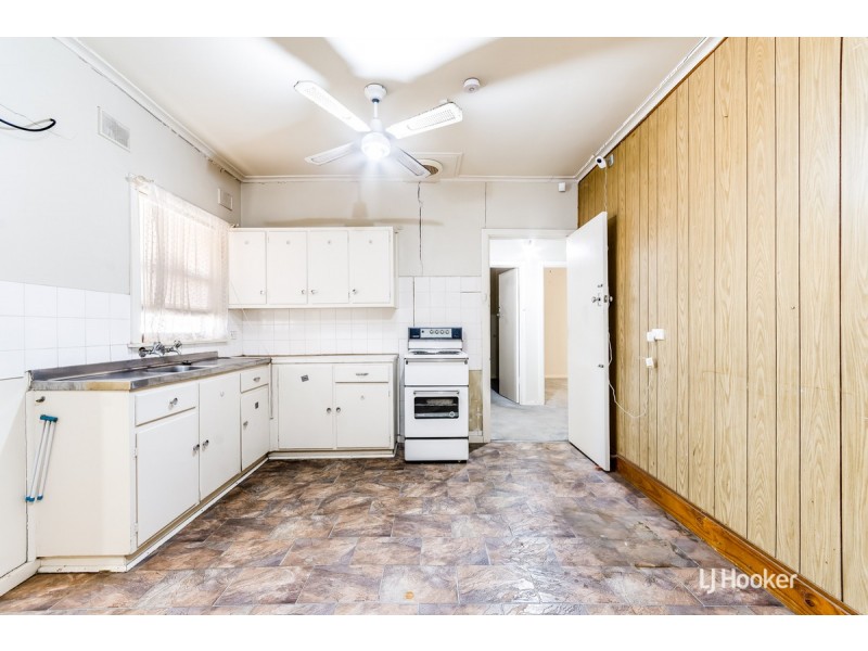 6 Brady Street, Elizabeth Downs SA 5113