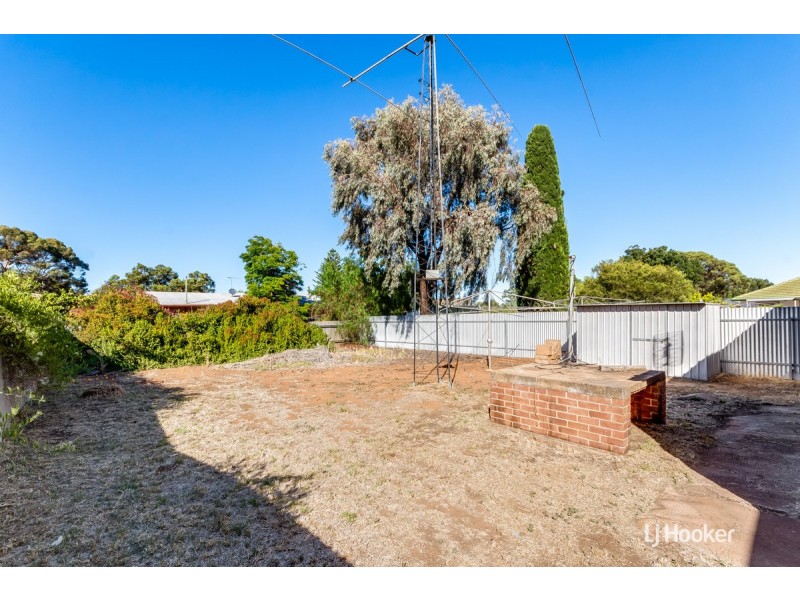 6 Brady Street, Elizabeth Downs SA 5113