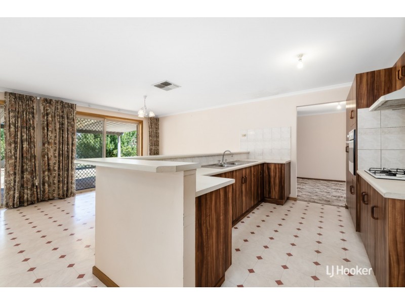 6 Goldwyn Avenue, Salisbury Downs SA 5108