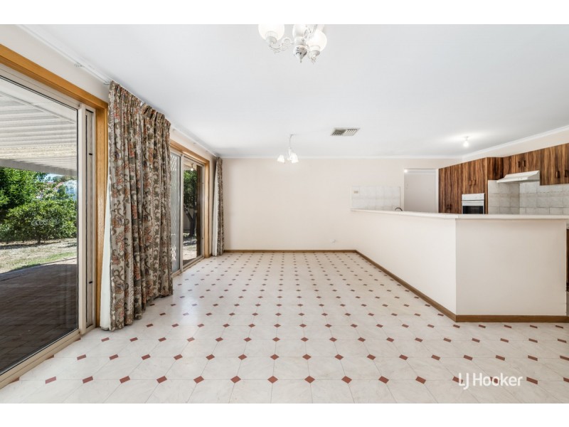 6 Goldwyn Avenue, Salisbury Downs SA 5108