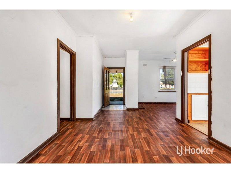93 Hogarth Road, Elizabeth South SA 5112
