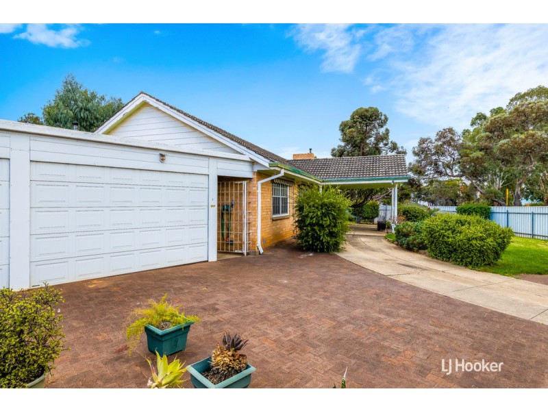 2 Poulshot Crescent, Elizabeth Vale SA 5112