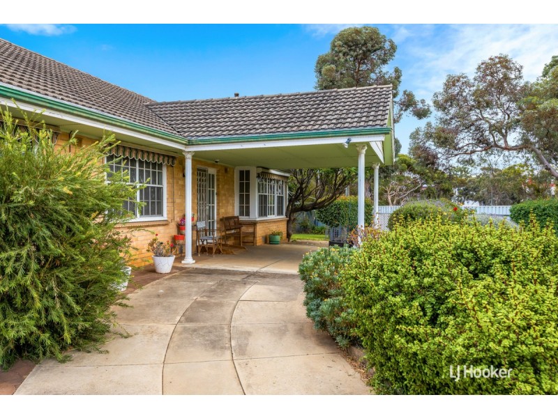 2 Poulshot Crescent, Elizabeth Vale SA 5112