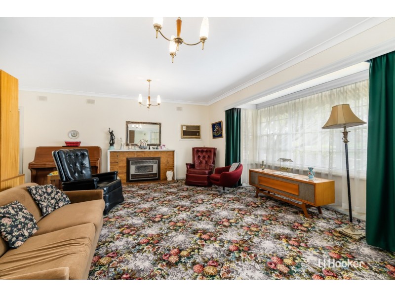 2 Poulshot Crescent, Elizabeth Vale SA 5112